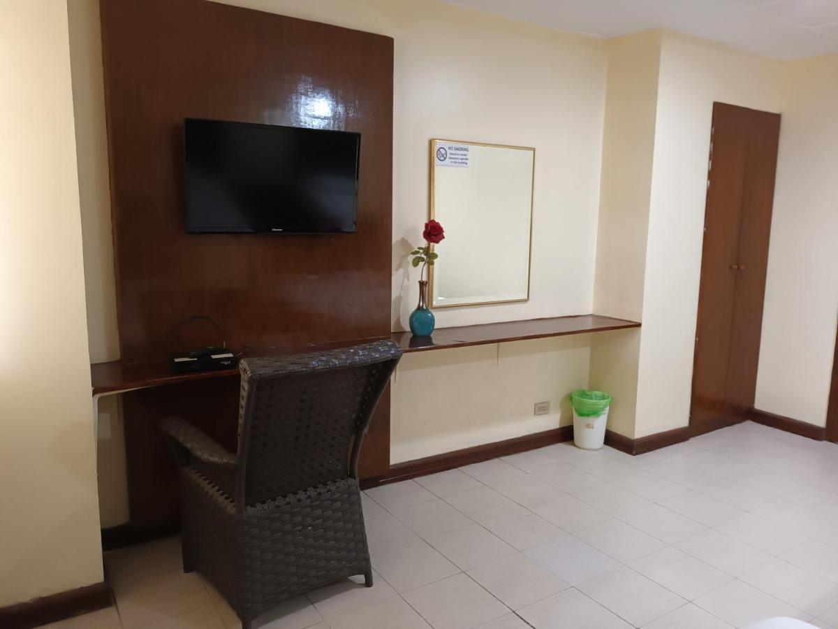 Mactan Pension House Lapu-Lapu City Bagian luar foto